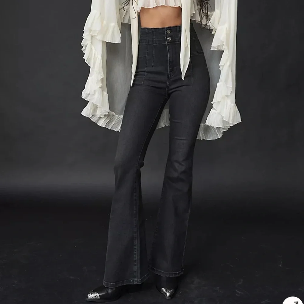 We The Free Jayde Flare Pants in Onyx Size 30